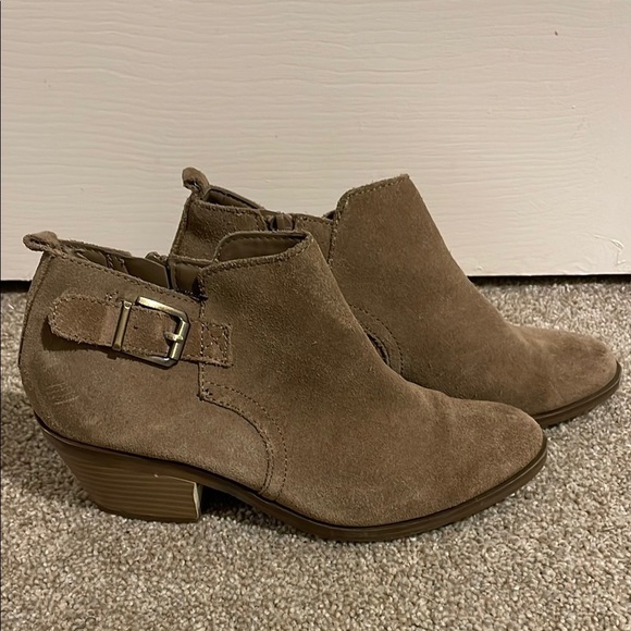 Sonoma Tan Ankle Booties with Decorative Buckle - Picture 1 of 9